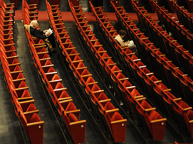 Espectadores na plateia do Metropolitan Opera, em Nova York