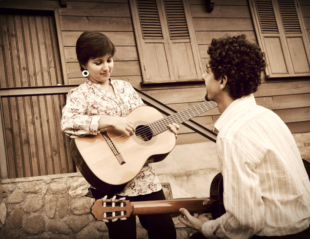 Duo Siqueira Lima, formado por Ceclia Siqueira e Fernando de Lima, que toca em 21/9
