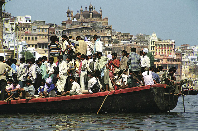 Barco no rio Ganges, em Varanasi 