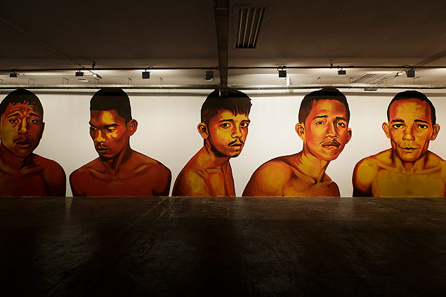 Obra de der Oliveira, que pintou imagens de detentos de Belm nas paredes da Bienal