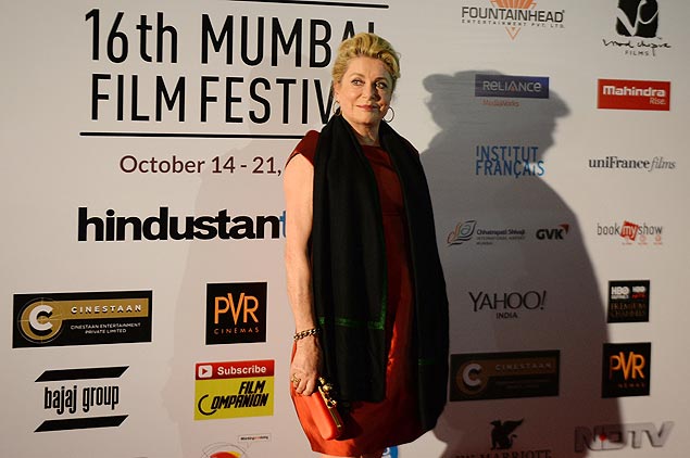 Catherine Deneuve em Mumbai, em 14 de outubro 