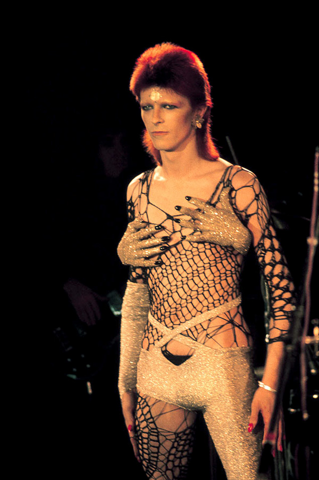 David Bowie durante show em 1973