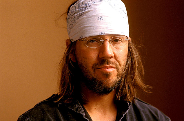 Literatura: o escritor David Foster Wallace. *** David Foster Wallace poses at an undisclosed location in this undated photo released to the press on April 6, 2011. Wallace wrote 