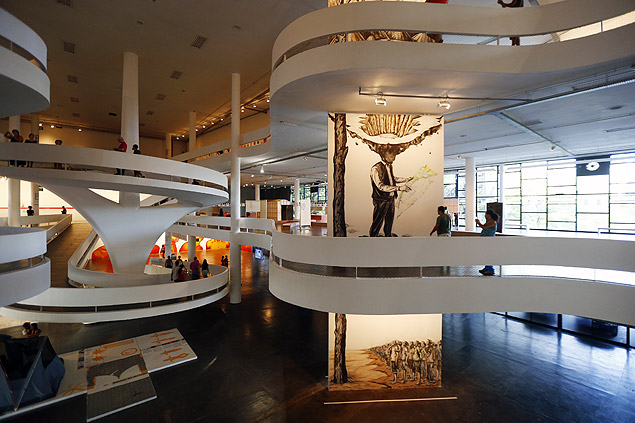 Pavilho da Bienal de So Paulo, recebendo a penltima edio do evento, em dezembro de 2014