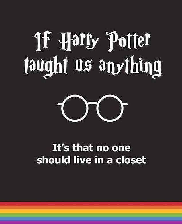 Resposta de J.K. Rowling sobre ter alunos LGBT em Hogwarts