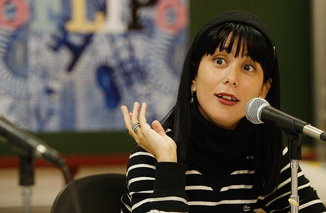 A escritora cubana Wendy Guerra em coletiva de imprensa realizada na 8 edio da Flip (Festa Literria Internacional de Paraty), em 2010