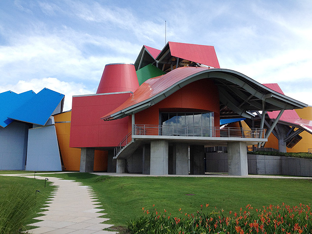 Vista do BioMuseu, no Panam, primeira obra de Frank Gehry na Amrica Latina
