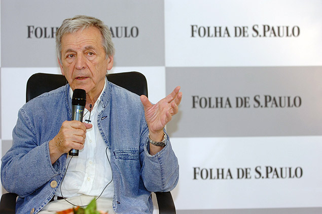 O cineasta greco-francs Constantin Costa-Gavras durante sabatina ao jornal Folha de S.Paulo, em Recife, PE. (Recife, PE, 29.04.2009. Foto de Leo Caldas) 