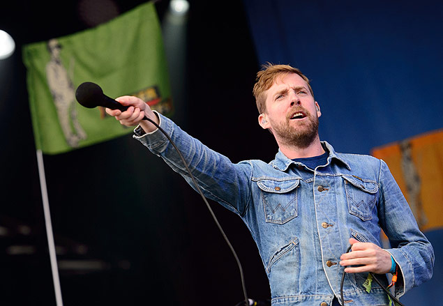 Ricky Wilson of British rock group The Kaiser Chiefs performs on the Other Stage, on the first official date of the Glastonbury Festival of Music and Performing Arts on Worthy Farm in Somerset, south west England, on June 27, 2014. AFP PHOTO / LEON NEAL ORG XMIT: LSN1409