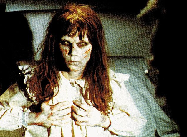 A atriz Linda Blair em cena de "O Exorcista" (1973), filme de William Friedkin. 
