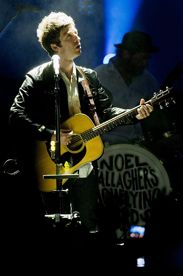 Noel Gallagher durante show em SP, em 2012