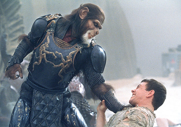 Mark Wahlberg em cena do filme "Planeta dos Macacos", com direo de Tim Burton