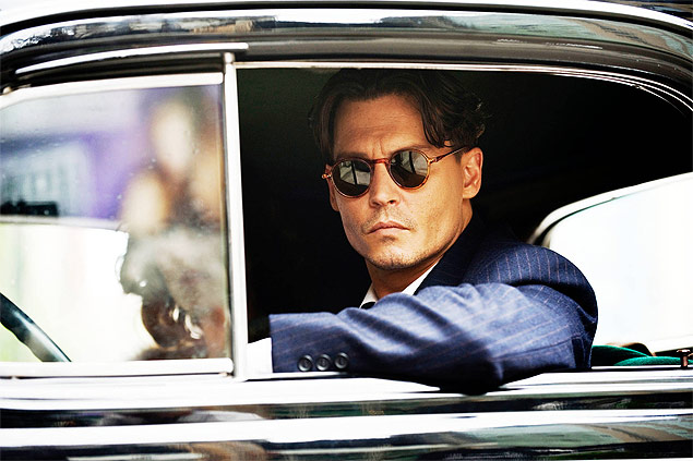 O ator Johnny Depp em cena do filme "Inimigos Pblicos" (2009), de Michael Mann