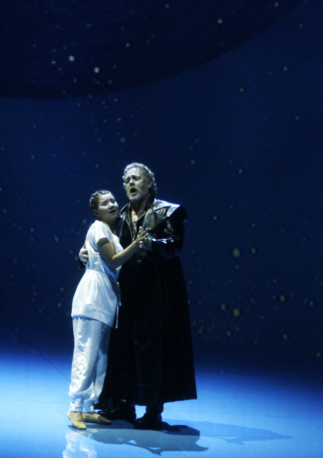 O casal Desdemona e Otello, interpretados, respectivamente, pela soprano croata Lana Kos e pelo tenor americano Gregory Kunde 