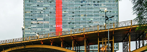 Edifcio Mirante do Vale, no centro, cuja laje hospeda a festa Heineken Up On The Roof