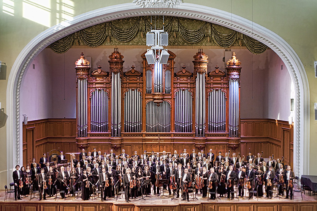 Russian State Symphony Orchestra Euvgeny Svletanov abre temporada 2015 do Mozarteum 