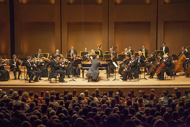 Concerto da Orquestra de Cmara de Viena no festival internacional Bogot es Mozart