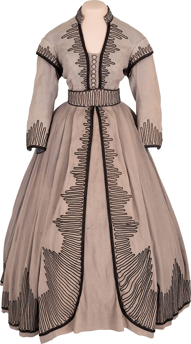 Vestido usado pela personagem Scarlett O'Hara (Vivien Leigh) no clssico "E o Vento Levou" (1939), vendido nos EUA por R$ 417 mil