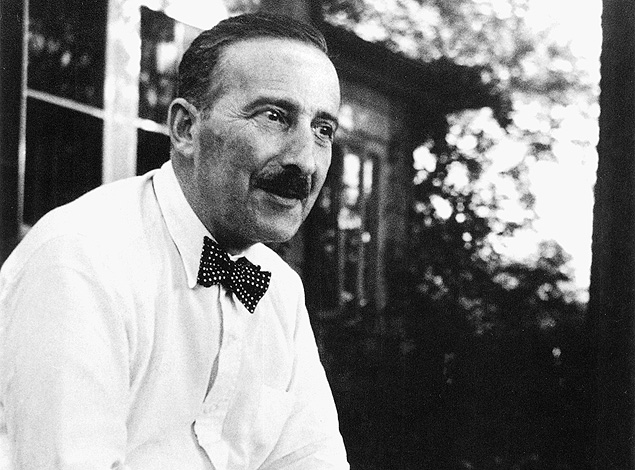 Stefan Zweig em Ossinig, perto de Nova York, onde preparou grande parte da autobiografia