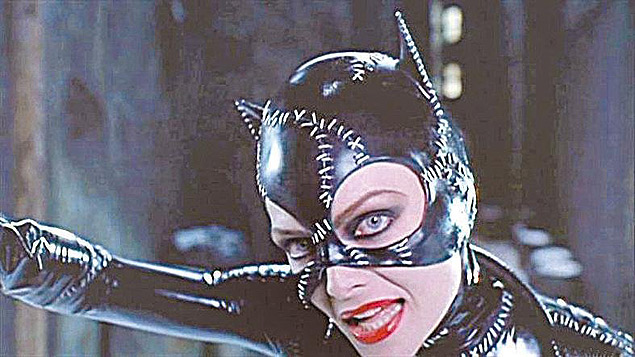 ORG XMIT: 015901_0.tif Cinema: a atriz Michelle Pfeiffer durante cena do filme "Batman - O Retorno" (EUA, Reino Unido, 1992), dirigido por Tim Burton. (Foto Divulgao) 