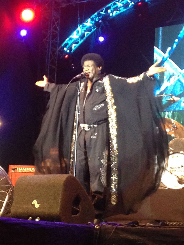 O cantor Lionel Richie durante show no Curaçao North Sea Jazz Festival na última sexta (4)