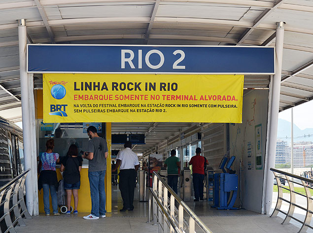 Rio de Janeiro,RJ 17.09.2015 -Matria especial Rock in Rio ( obras entorno do Local do evento na Barra da tijuca ) Estao do BRT para o Rock in Rio ,Foto: Andr Duro\UOL Embargos para uso em internet