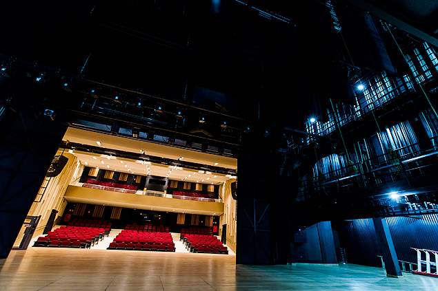 Vista para a plateia a partir do palco do Teatro Paulo Eir