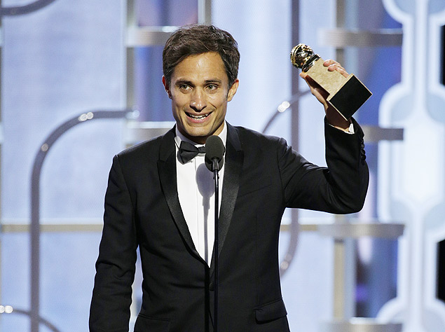 In this image released by NBC, Gael Garcia Bernal accepts the award for best actor in a TV comedy series for his role in "Mozart in the Jungle," at the 73rd Annual Golden Globe Awards at the Beverly Hilton Hotel in Beverly Hills, Calif., on Sunday, Jan. 10, 2016. (Paul Drinkwater/NBC via AP) ORG XMIT: NYET742