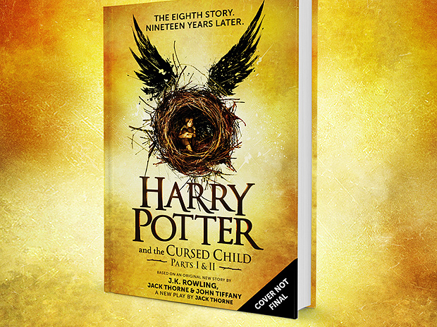 Capa do livro de"Harry Potter and the Cursed Child", baseado em pea homnima