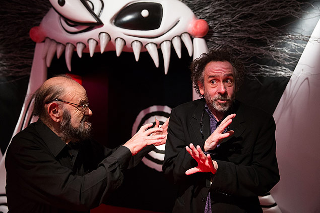 Tim Burton (R) cross with Jos Mojica, a pioneer of Brazilian horror.