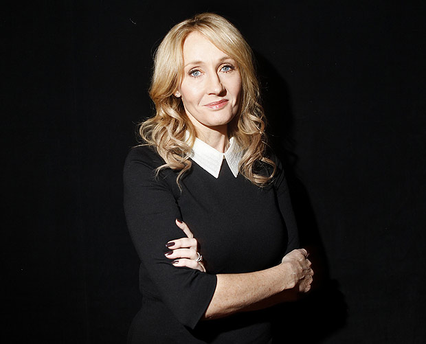 A autora J.K. Rowling posa para foto no Lincoln Center, em Nova York, em 2012
