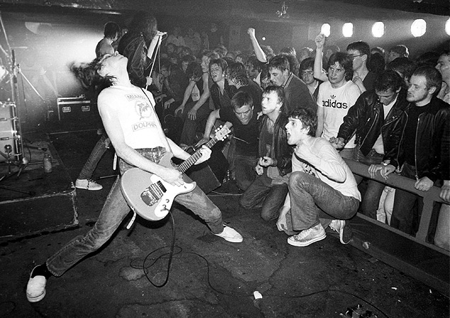ORG XMIT: 211401_1.tif 1977Fotografia de Ian Dickson mostra o grupo norte-americano Ramones. A imagem faz parte da exposio 