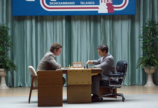 Cinema no Escurinho: O Dono do Jogo, a história de um gênio do xadrez que  foi usado por seu governo