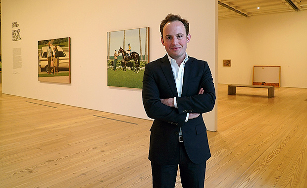 Scott Rothkopf, curador-chefe do museu Whitney, durante abertura da exposio 'Human Interest'