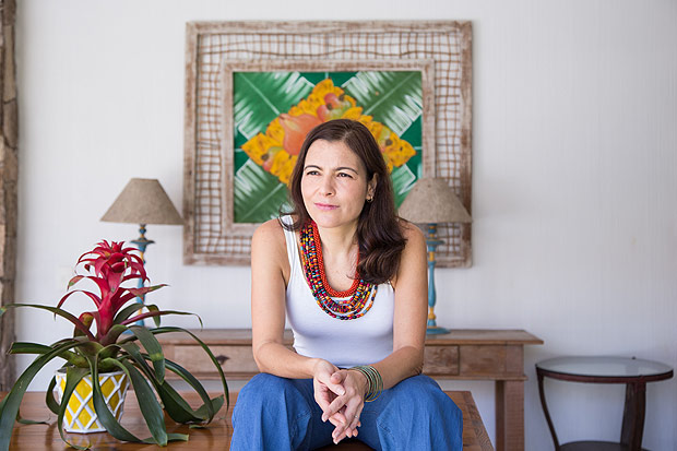 Retrato da escritora Martha Batalha na Barra da Tijuca, Rio de Janeiro