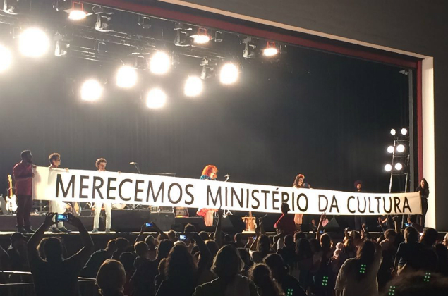 Grupo Palavra Cantada abre faixa em show na Virada Cultural de 2016, em So Paulo