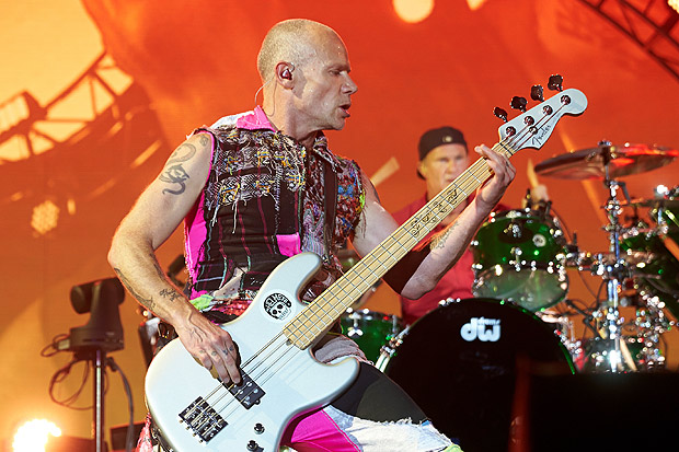 Flea toca com o Red Hot no festival alemo Rock am Ring