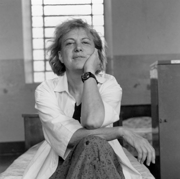 Lily Sverner em auto-retrato de 1993