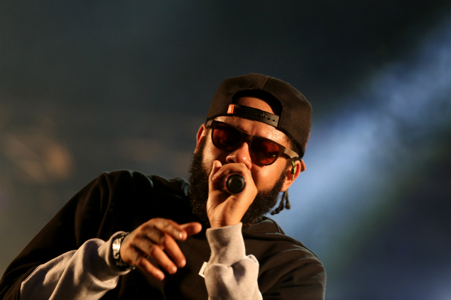 O rapper Emicida em apresentação no festival Porão do Rock, em Brasília
