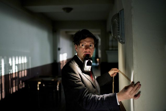O ator alemo Christian Friedel como Georg Elser em 