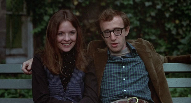 Diane Keaton e Woody Allen em cena de 'Noivo Neurtico, Noiva Nervosa
