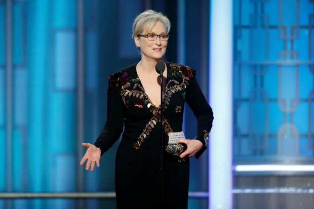 A atriz Meryl Streep discursa no Globo de Ouro