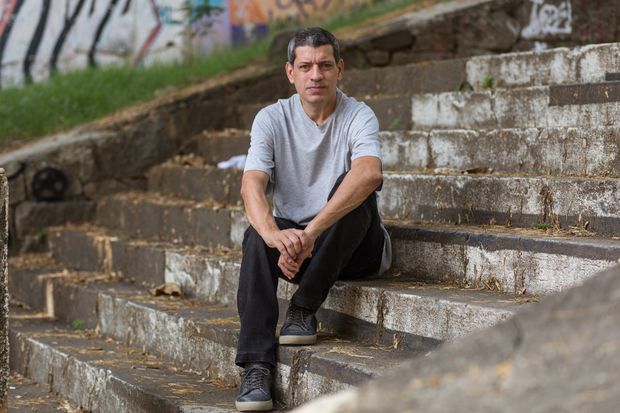 Luiz Fernando Vianna, autor do livro "Meu Menino Vadio", aponta emprego depreciativo da palavra "autista"