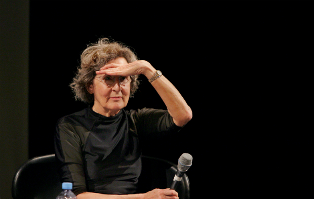 ORG XMIT: 101801_1.tif US post modern dance choregrapher Trisha Brown, 70, gives a press conference, 05 January 2005 in Paris. she is to start with her dance company, Trisha Brown Dance Company (TBDC), an European tour (France, Luxemburg and Belgium). The Trisha Brown Dance Company will first give six performances at the Palais Garnier in Paris (6th to 10th January), marking the end of a three-year Trisha Brown's cooperation with Paris Opera. AFP PHOTO JACQUES DEMARTHON