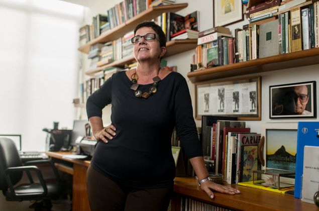 A escritora Heloisa Seixas, que lana 'Agora e na Hora", romance dividido em contos no qual trabalhava desde 2004