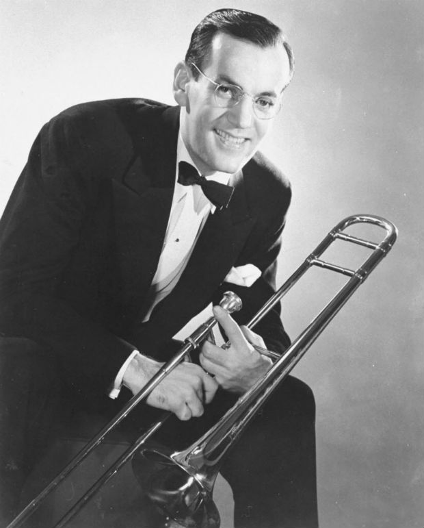 ORG XMIT: 230001_1.tif 1941 Glenn Miller, msico. (FILE--Orchestra leader Glenn Miller is seen in this 1941 fole publicity photo. Duarte, the suburban city east of Los Angeles where Miller lived, will replace a wooden informational sign about him with a brass plaque that will be unveiled Nov. 3 at Valley View Park.) (AP Photo, File)