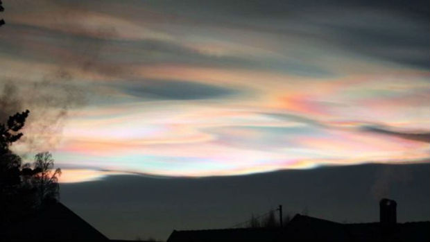 Nuvens estratosfricas polares do tipo 2A geram cores nicas no cu