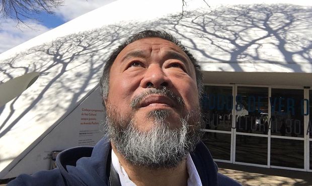 O artista plstico chins Ai Weiwei durante visita ao Brasil