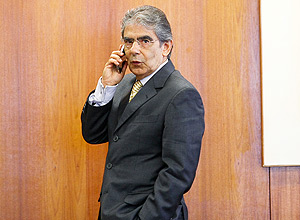 Presidente do Supremo Tribunal Federal, Ayres Britto, conversa com relator do processo do mensalão, Joaquim Barbosa