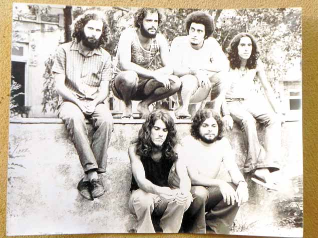 Abaixo, Mauro Senise (esq.) e Neco; acima, Raimundo Nicioli (esq.), Kim Ribeiro, Cid Freitas e Nilton Botelho, em 1973
